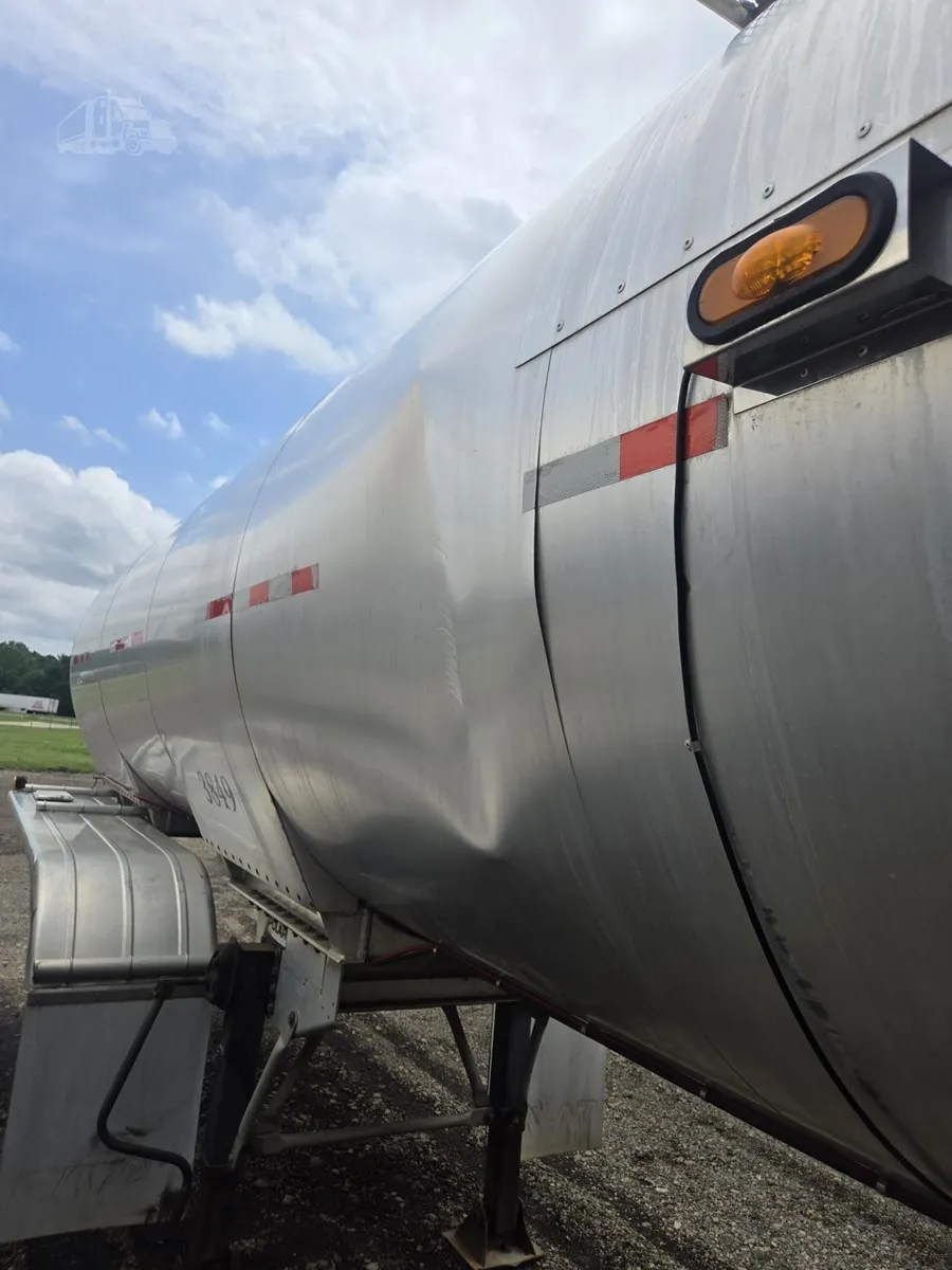 2019 POLAR 7500 gal thumbnail 3